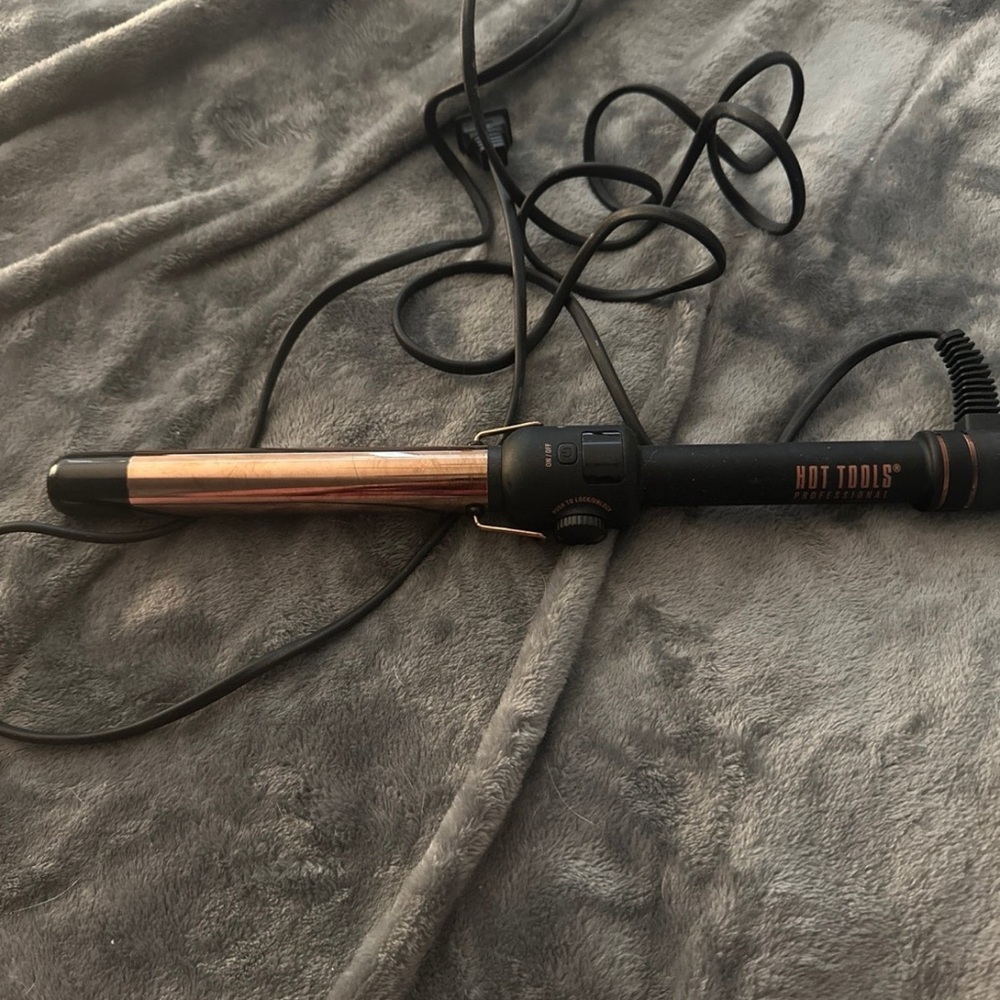 Hot tools curling iron